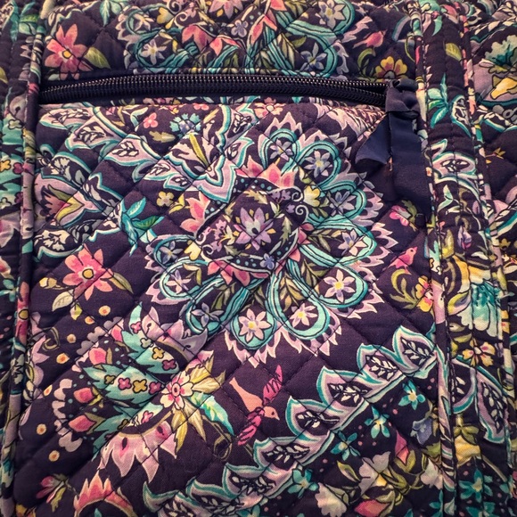 Vera Bradley Patterned shoulder Bag - Picture 8 of 9